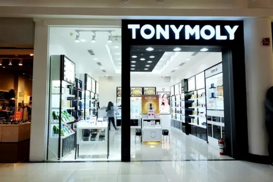Магазин корейской косметики Tonymoly в Трк Семья