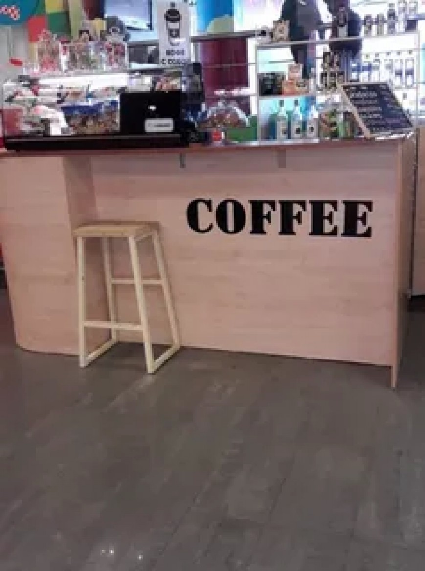 Кофейня в H20 формата кофе с собой